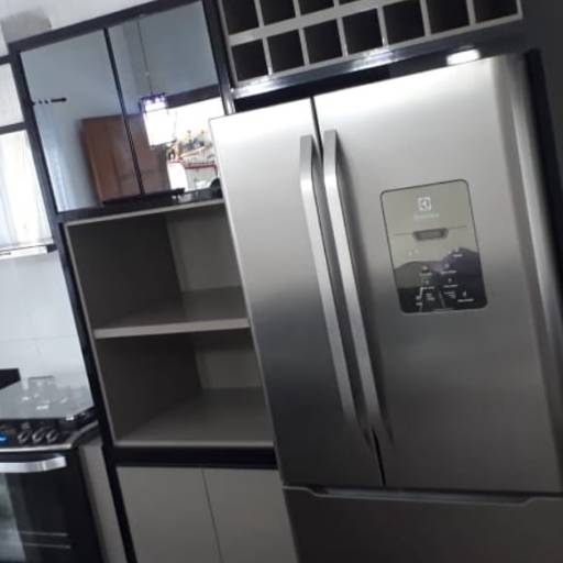 Cozinha Preto Lacca com Fumê por Móveis Peixoto