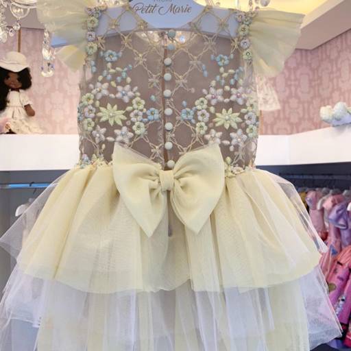 Vestido em tons Candy Colors por Ateliê Petit Marie