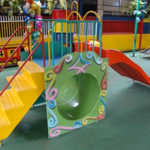 6 - Playgrounds De Metal E Fibra por Sideral Parques Infantis - Fabricação e Reformas