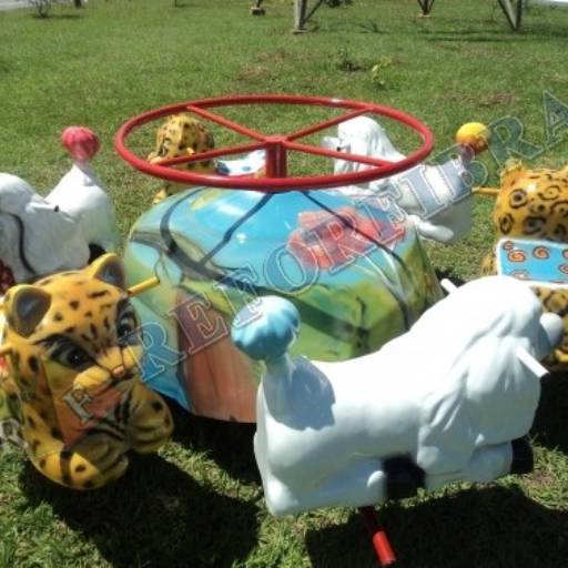 6 - Playgrounds De Metal E Fibra por Sideral Parques Infantis - Fabricação e Reformas