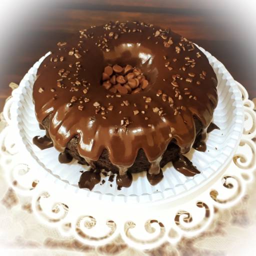 Baby vulcão Nega Maluca com cobertura de brigadeiro cremoso