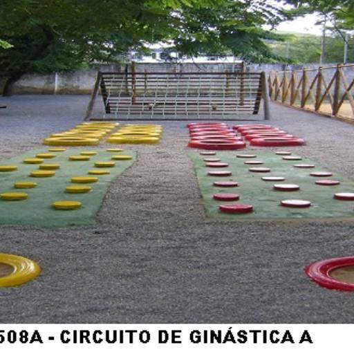 20 - Playgrounds de Troncos - Circuito de Ginástica por Sideral Parques Infantis - Fabricação e Reformas