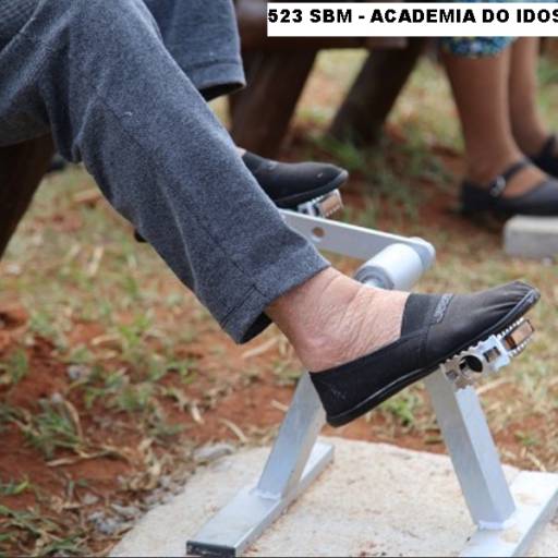 21 - Playgrounds de Troncos - Academia do Vovô por Sideral Parques Infantis - Fabricação e Reformas