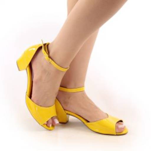 Salto por Delicata Calçados