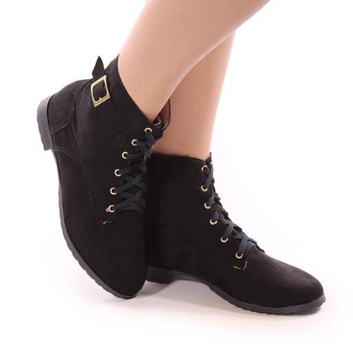 Bota / Sneaker por Delicata Calçados