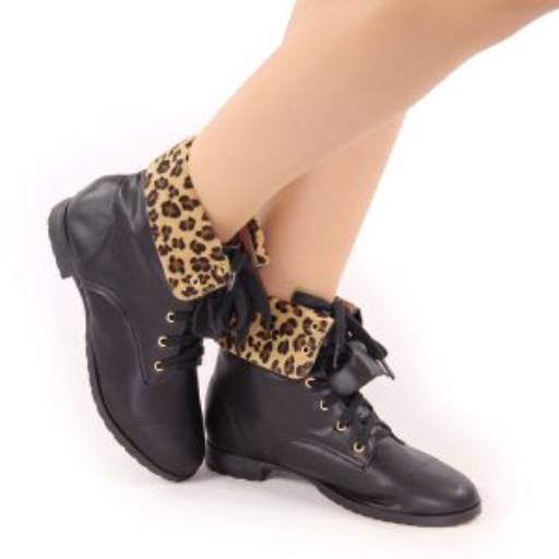 Bota / Sneaker por Delicata Calçados