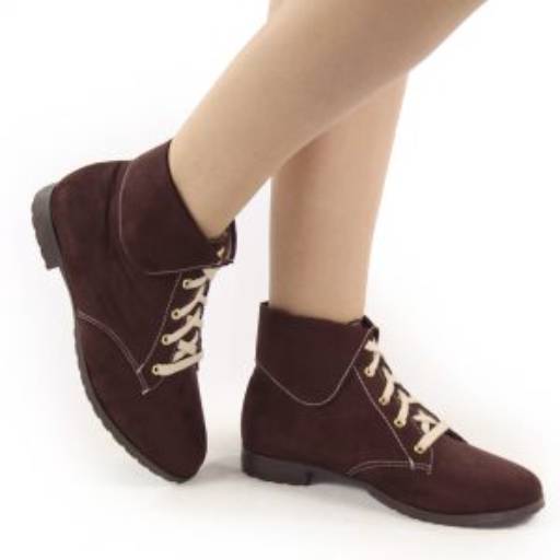 Bota / Sneaker por Delicata Calçados