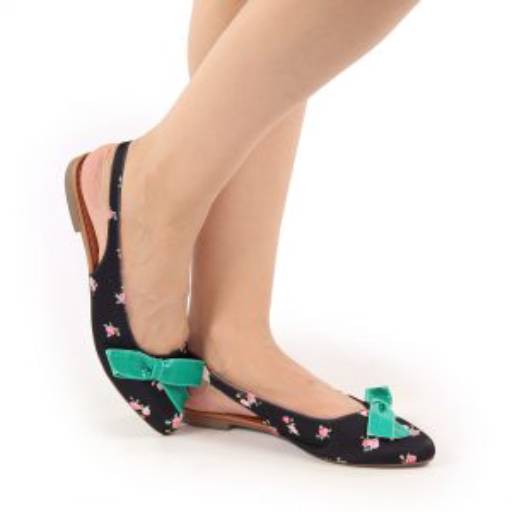 Sapatilha com Laço por Delicata Calçados