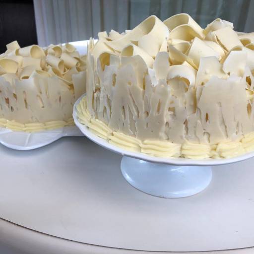 Bolo de Chocolate Branco por Bolo & Cia Bauru
