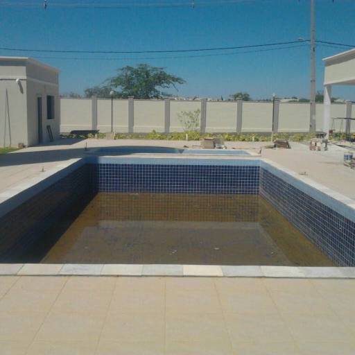 Piscinas por A.J.R  Construções