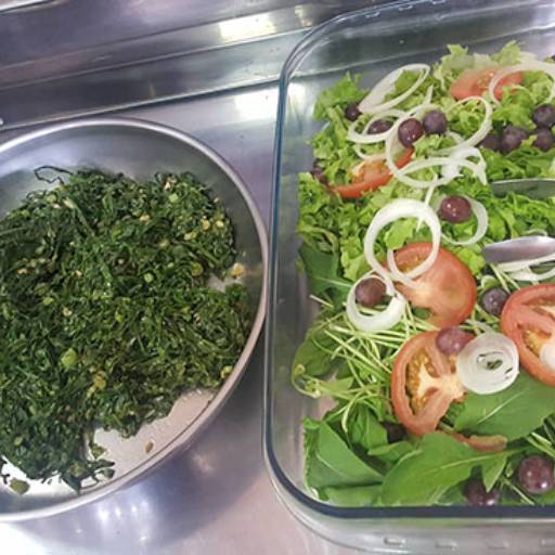 Comprar o produto de Saladas em Pratos Principais pela empresa Prato Real Restaurante e Marmitaria em Botucatu, SP por Solutudo