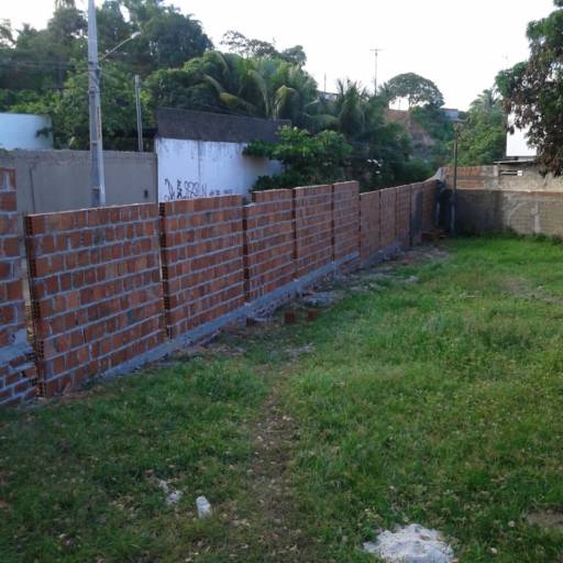 Muros por A.J.R  Construções