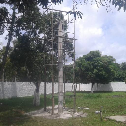 Pilar para Caixa D'água por A.J.R  Construções