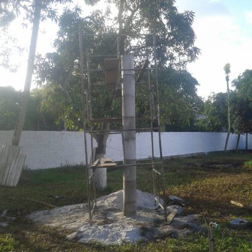 Pilar para Caixa D'água por A.J.R  Construções