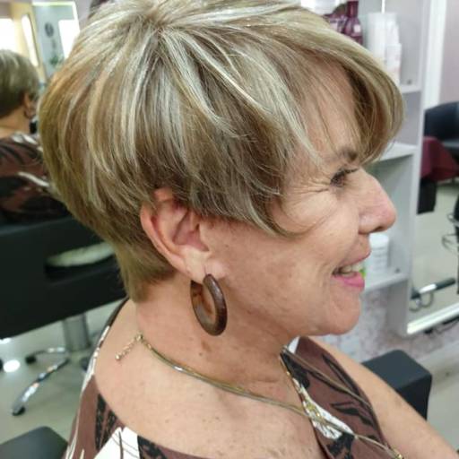 Corte de Cabelo - Feminino por Dinard’s Hair Fashion