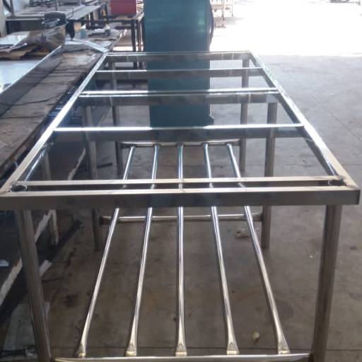 Mesas e Pias por TR Refrigeração Ltda