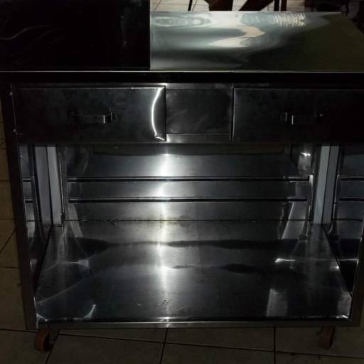 Mesas e Pias por TR Refrigeração Ltda