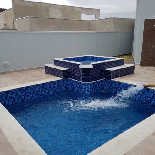 Piscina  por Eliel Piscinas