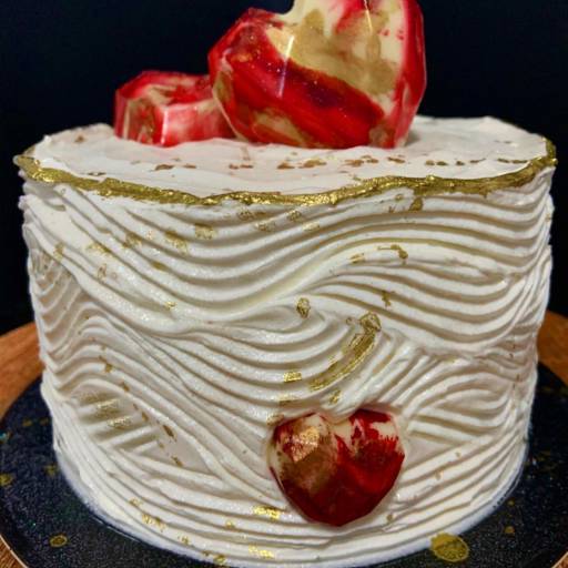 Bolo Red Velvet com Ninho Cremoso. por Sugar Baby Confeitaria Artesanal