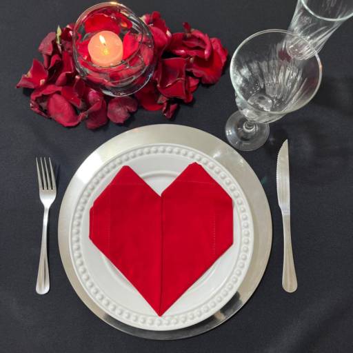 Mesa de dia dos namorados por Elegance Festas