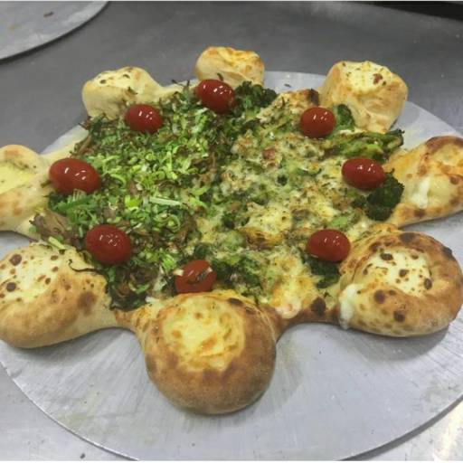 Meia Alho Poró com Shimeji Mais Brócolis por Na Chácara Pizzaria