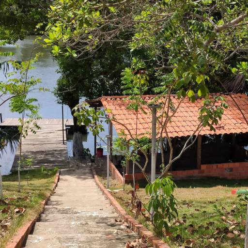 Vende- se Casa nas Margens do Rio Preguiça por Promoweb