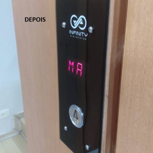 Antes e Depois - Botoeira de Andar de Vidro por Infinity Elevadores