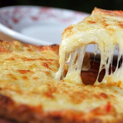 Muçarela - Grande por Petoria Pizzaria e Choperia