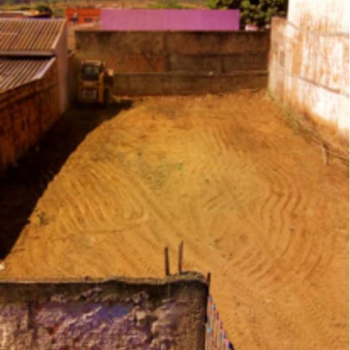 Limpeza de Área por Nevves Aluguel De Maquinas Pesadas Ltda