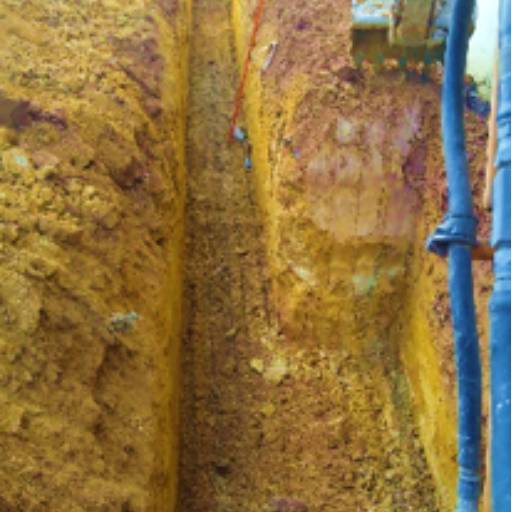 Valetas Pluvial e Elétrica por Nevves Aluguel De Maquinas Pesadas Ltda