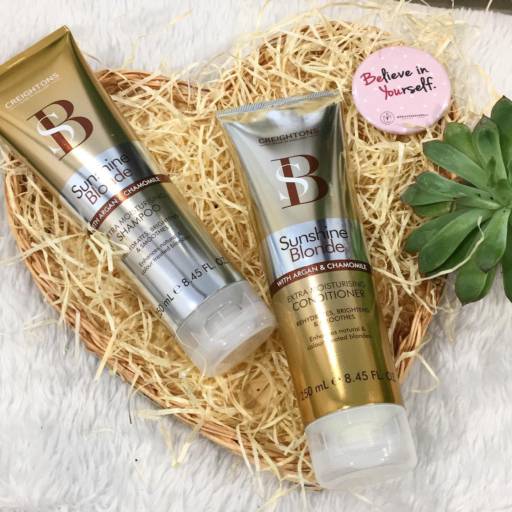 Linha Sunshine Blonde por Mônika Pasquarelli Cosméticos