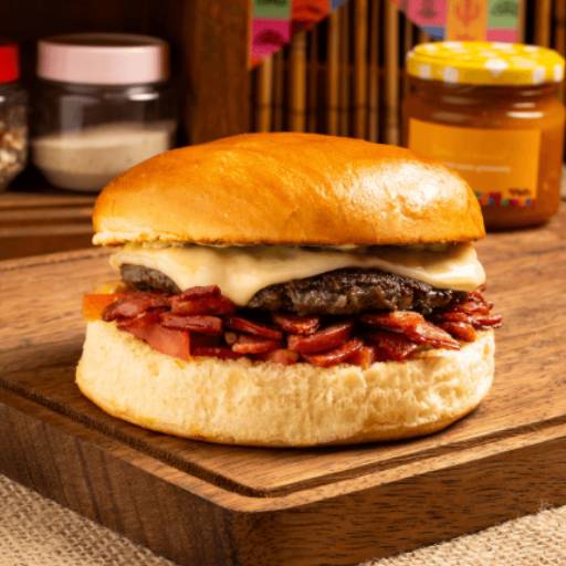 Burger Calabresa por Titão | Burger Artesanal + Culinária Nordestina