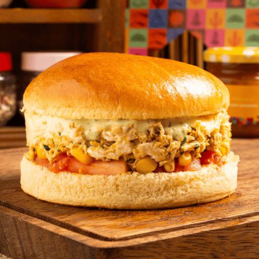 Burger Frango por Titão | Burger Artesanal + Culinária Nordestina