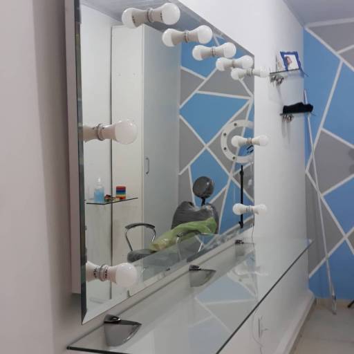 Comprar o produto de Espelho e Bancada de Vidro em Bauru em Vidraçaria pela empresa Vidraçaria Art Vidros  em Bauru, SP por Solutudo