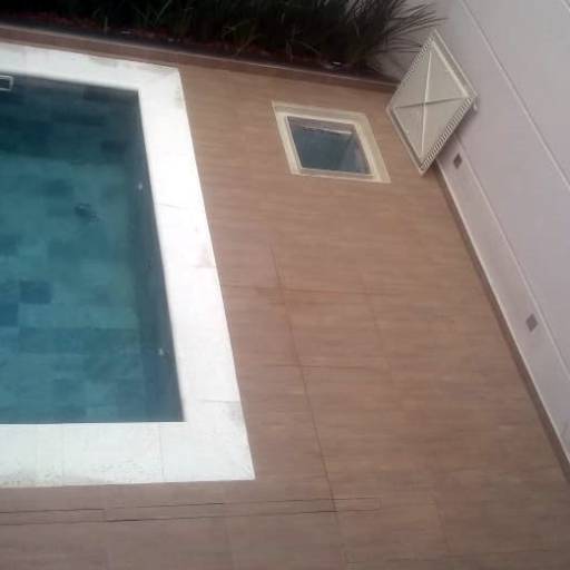 Residencial Santana - Piso, Aplicação de Cera (Rua Copacabana) por LMG Limpeza