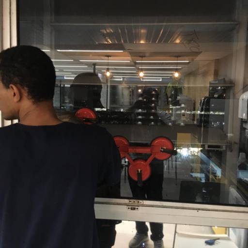 Instalação e Manutenção de Janelas por JRC Vidros