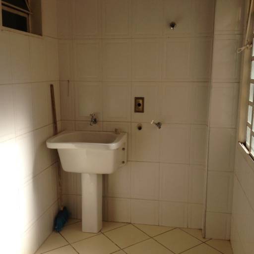 Apartamento - Aluguel - Código: 990 - R$900,00 por Imobiliária Jaú