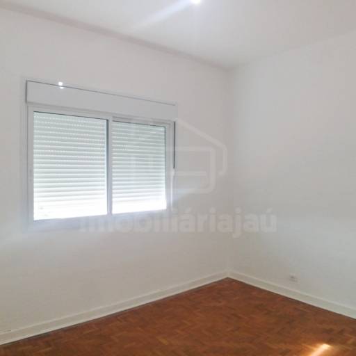 Apartamento - Aluguel - Código: 1902 - R$700,00 por Imobiliária Jaú