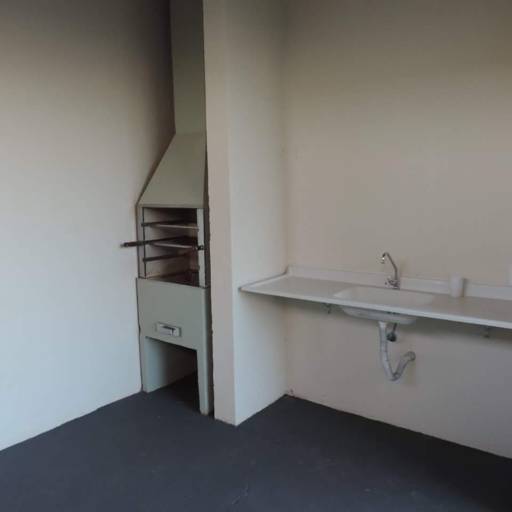 Apartamento – Código: 5075 – Aluguel:R$600,00 – Venda: R$150.000,00 por Imobiliária Jaú