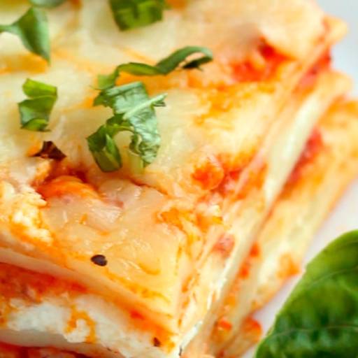 Lasanha 3 Queijos • Quilo por Villa D'Ouro Rotisseria - Marmitas, Assados, Massas e Salgados.