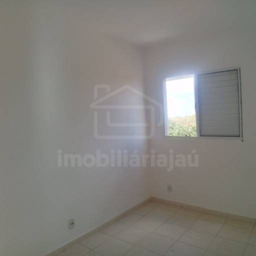 Apartamento – Código: 5738 – Aluguel: R$900,00 por Imobiliária Jaú