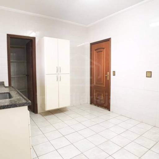 Apartamento – Código: 5895 – Aluguel: R$1.450,00 por Imobiliária Jaú