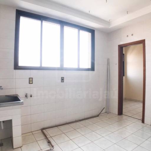 Apartamento – Código: 5895 – Aluguel: R$1.450,00 por Imobiliária Jaú