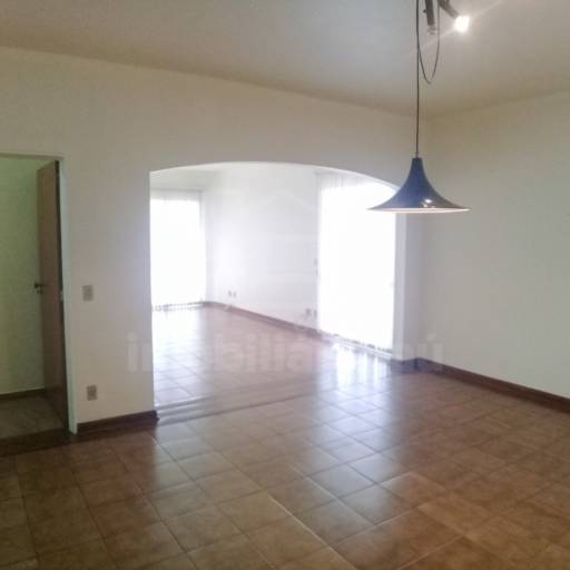 Apartamento – Código: 6175 – Aluguel: R$1.000,00 por Imobiliária Jaú