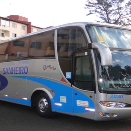 Transporte com Ônibus  por Transportes e Turismo Sanheiro
