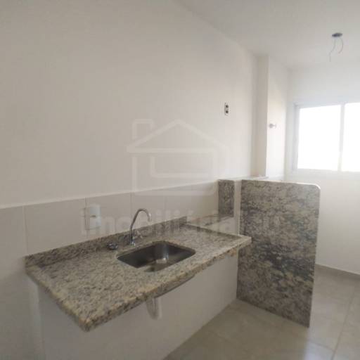 Apartamento - Código: 6628 - Aluguel: R$750,00 por Imobiliária Jaú