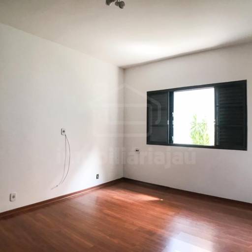 Casa – Código: 1669 – Aluguel: R$2.500,00 por Imobiliária Jaú