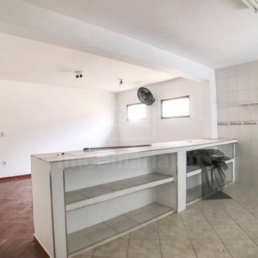 Kitnet – Código: 6148 – Aluguel: R$800,00 por Imobiliária Jaú