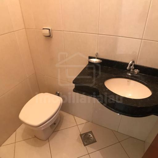 Casa – Código: 6812 – Aluguel: R$1.700,00 – Venda: R$600.000,00 por Imobiliária Jaú