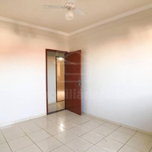 Casa – Código: 6812 – Aluguel: R$1.700,00 – Venda: R$600.000,00 por Imobiliária Jaú